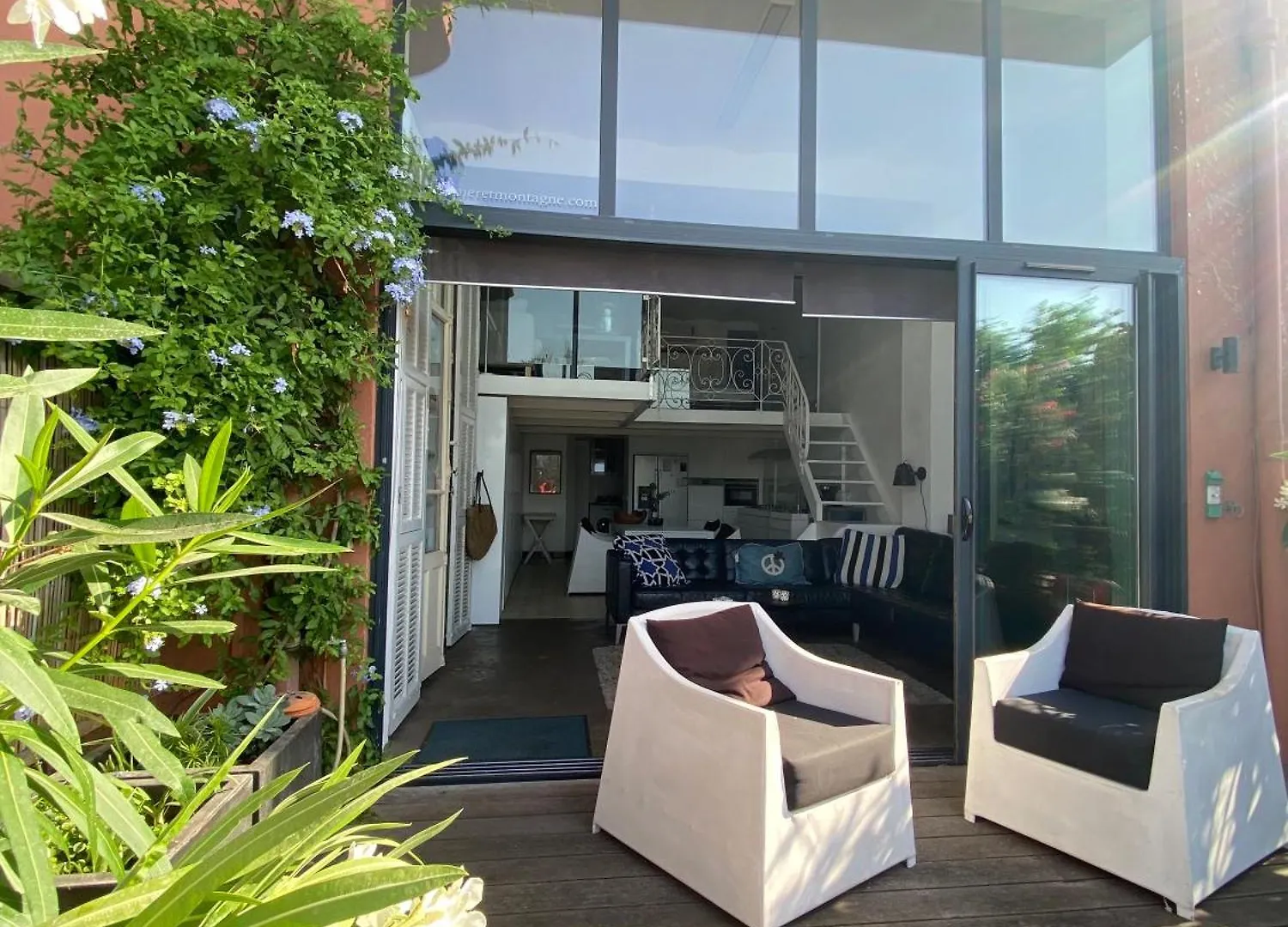 Nirvana Loft Théoule-sur-Mer 0*,  Γαλλία